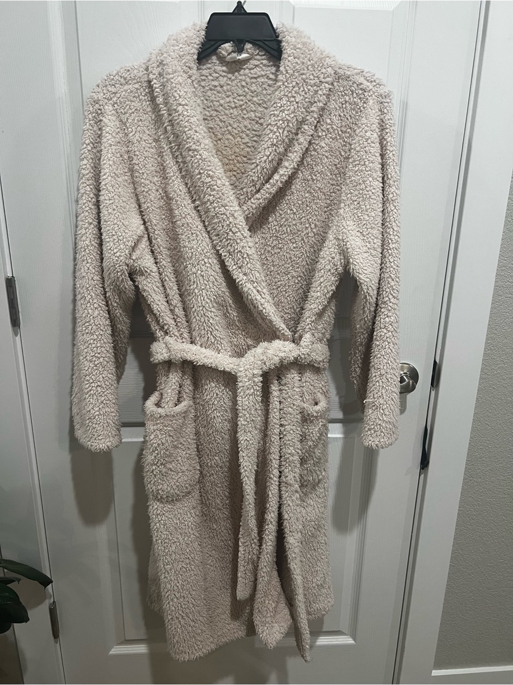 Ulta Beauty Plush Shawl Collar Robe in Light Cream